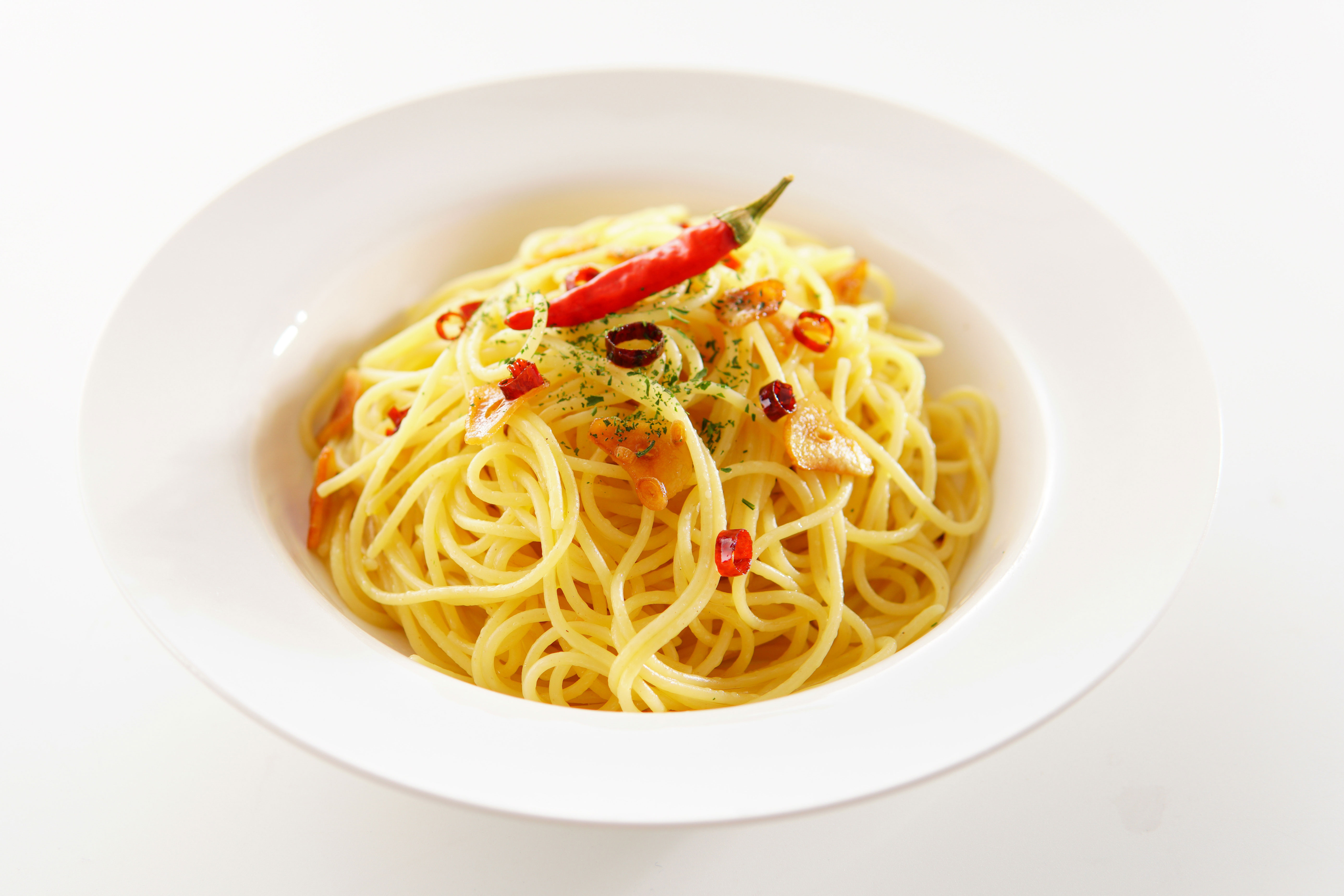 web_Spagetti_Knoblauch_Chili_Kapern.jpg